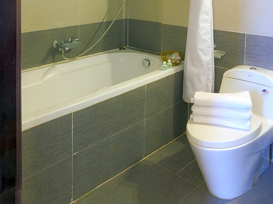 Thai Binh II Hotel