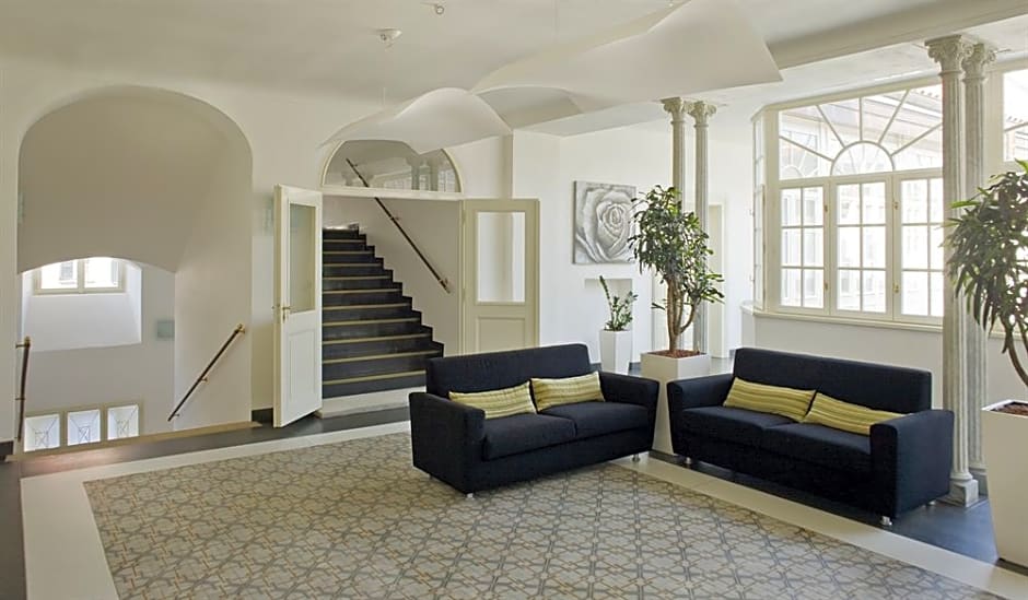 Golden Angel Suites by Adrez