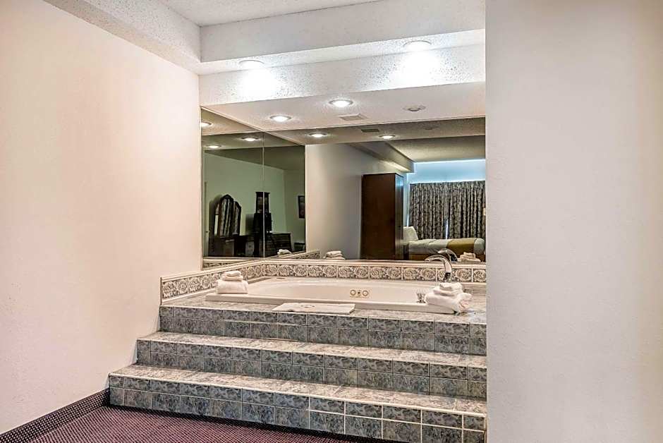 Quality Inn & Suites Albany Airport