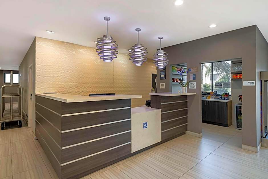 Best Western Plus Gardena Inn & Suites