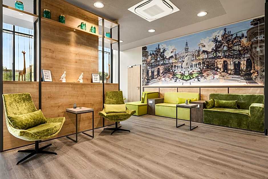 Super 8 by Wyndham Dresden