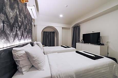 Superior Double or Twin Room with Terrace