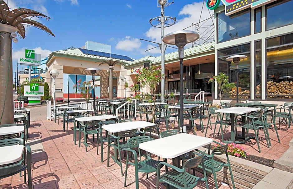 Holiday Inn Niagara Falls-By the Falls By IHG