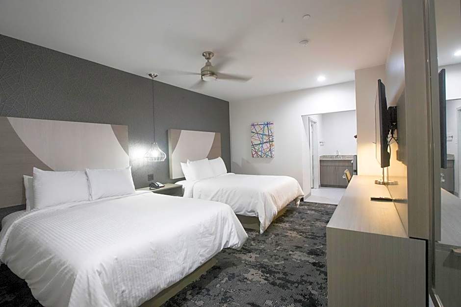 House Hotel
