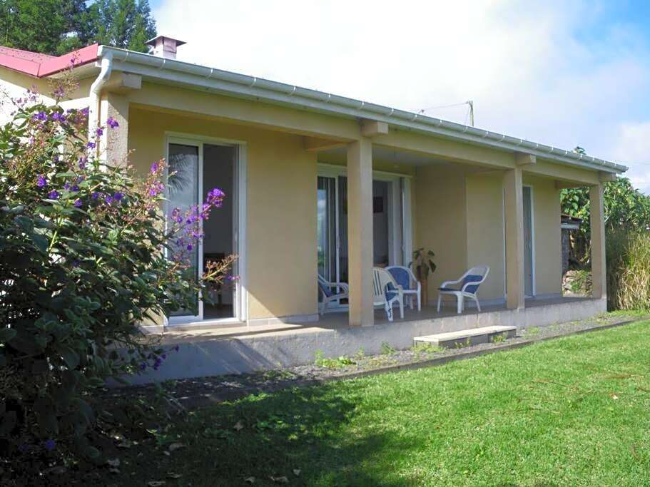 Le Tibouchina , gîte chaleureux à la ferme