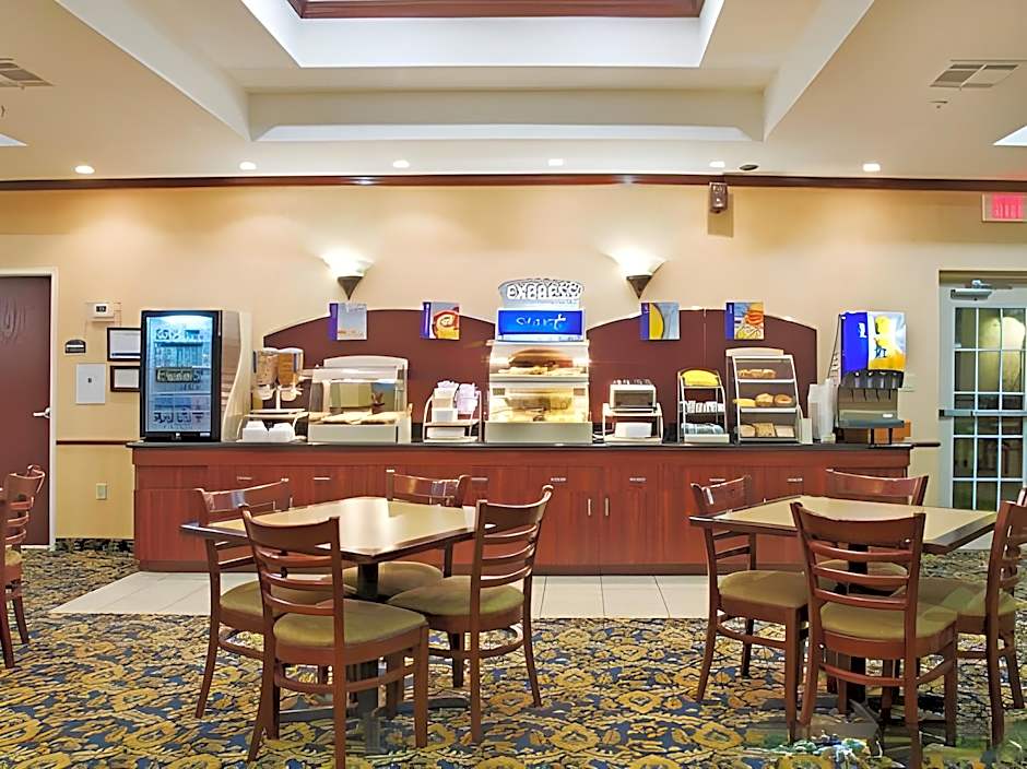 Holiday Inn Express Hotel and Suites Orange By IHG
