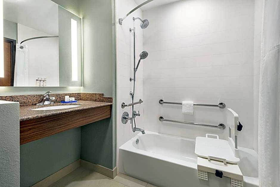 Holiday Inn Express Waycross By IHG