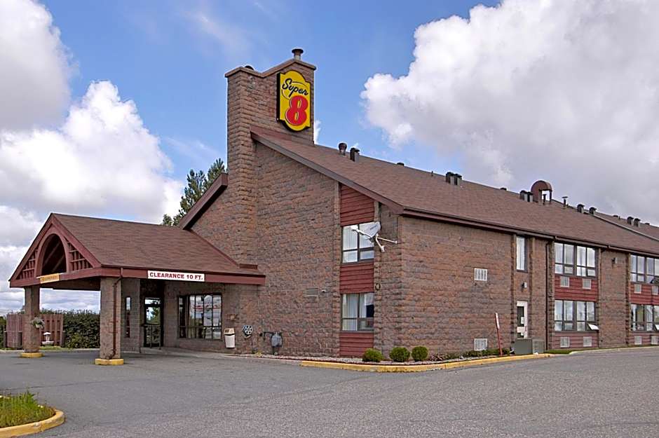 Super 8 by Wyndham Timmins ON