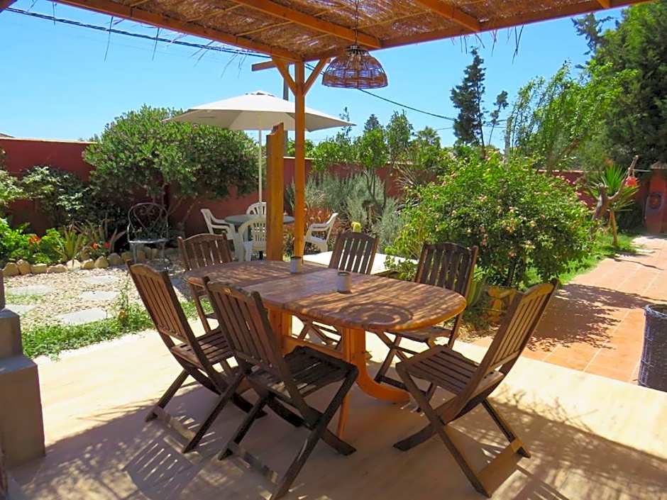 HIGOS CHUMBOS, CASA RURAL COMPARTIDO