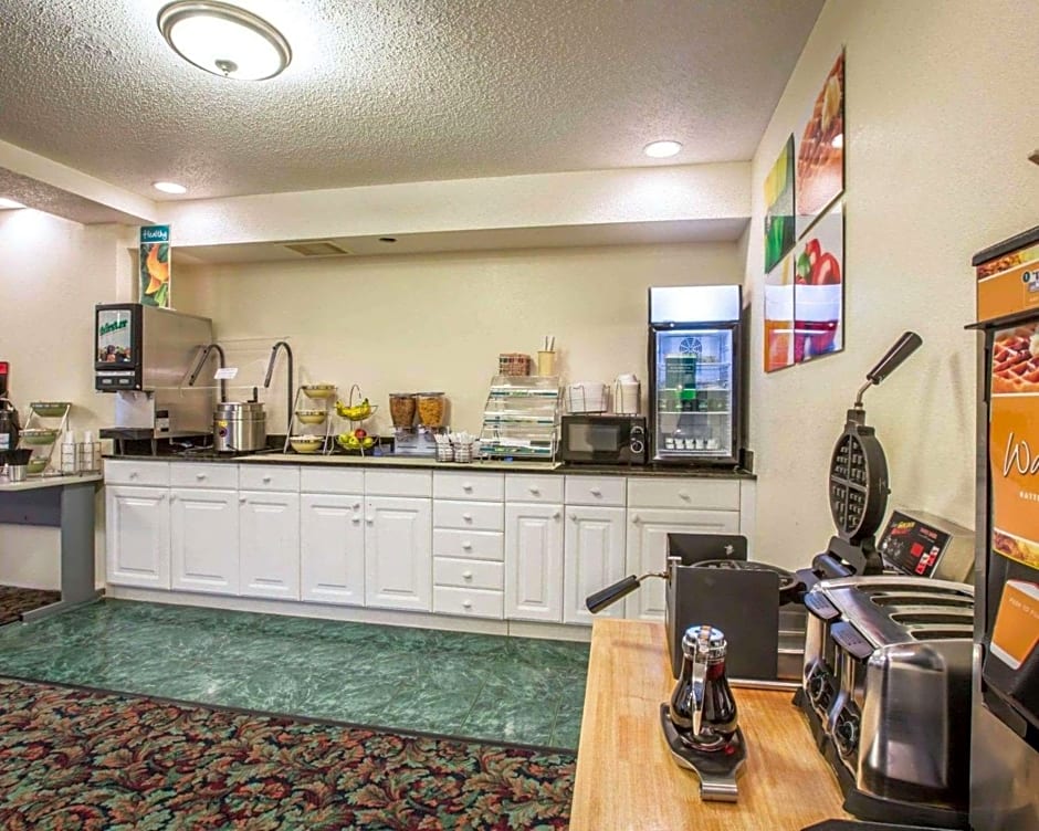 Quality Inn