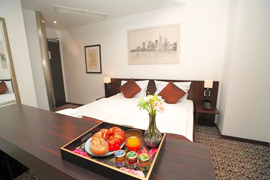 The Atrium Hotel
