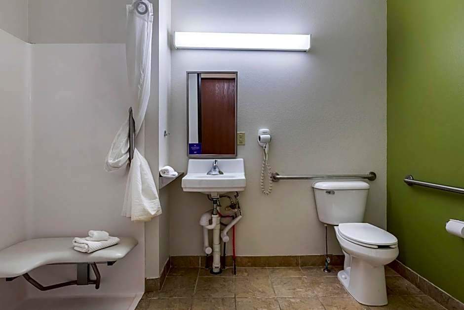 Sleep Inn & Suites Kalamazoo Southwest