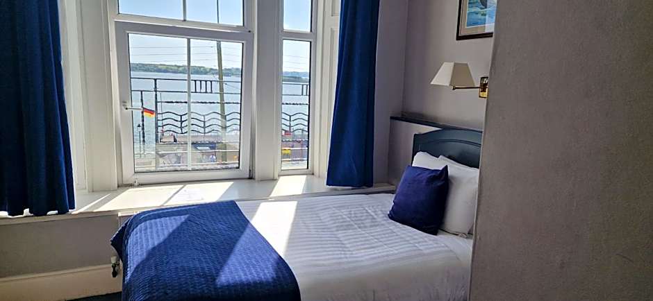 Photo 1 of 6 of Sea View