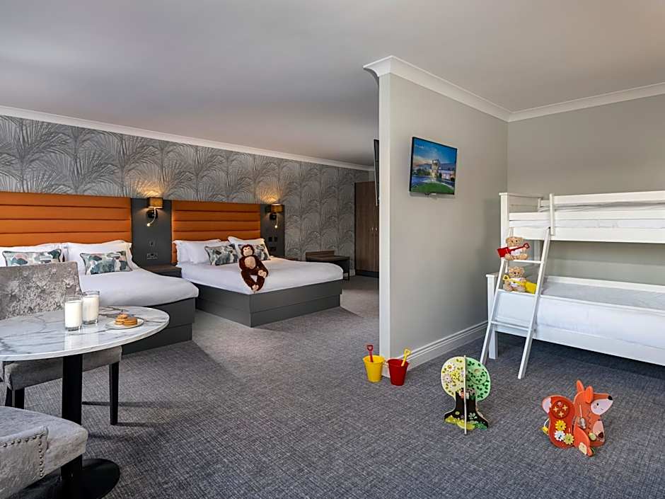 Diamond Coast Hotel