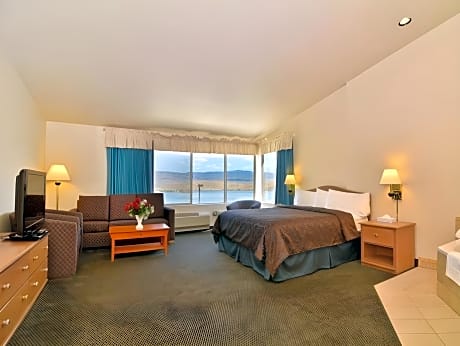 King Room with Lake/Moutain View