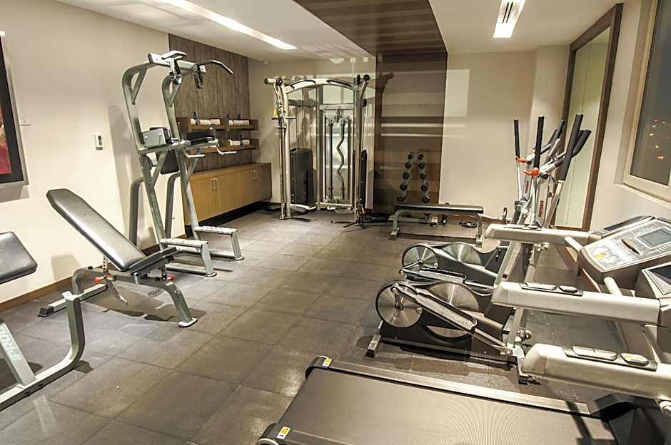 Square Small Luxury Hotel