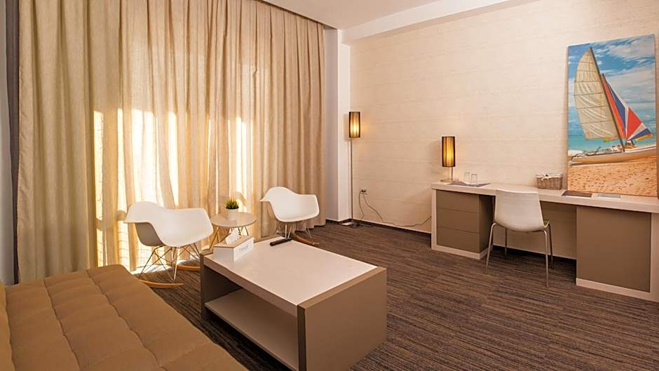 Hotel On Plonge Junior