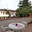 Cozy flat in residence with swimming pool-Beahost