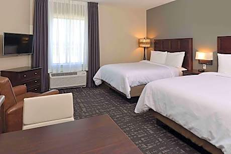 Standard Studio 2 Queen Beds Nonsmkng