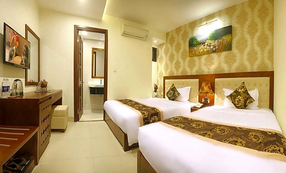 Delicate Hotel
