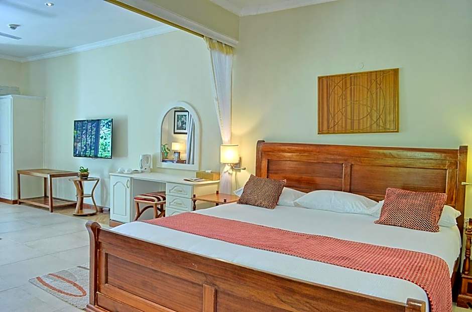 Sovereign Hotel