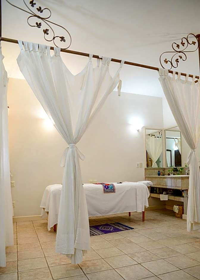 Hotel Hacienda Los Laureles