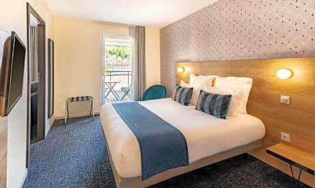 Queen Suite with Sofa Bed - Non-Smoking