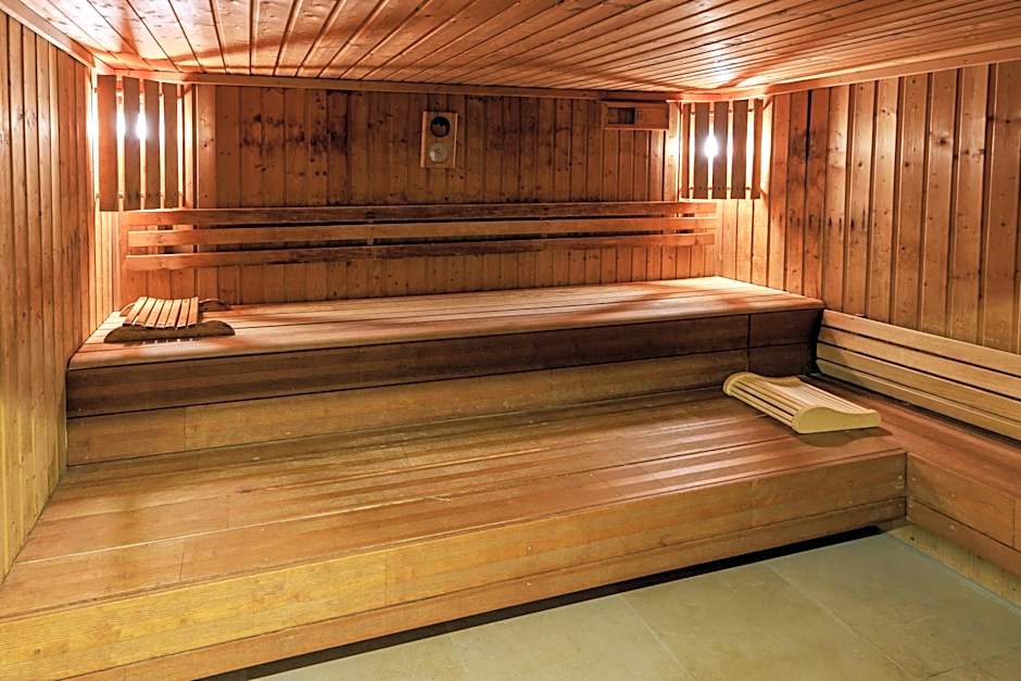 Logis Hôtel Le Rochelois