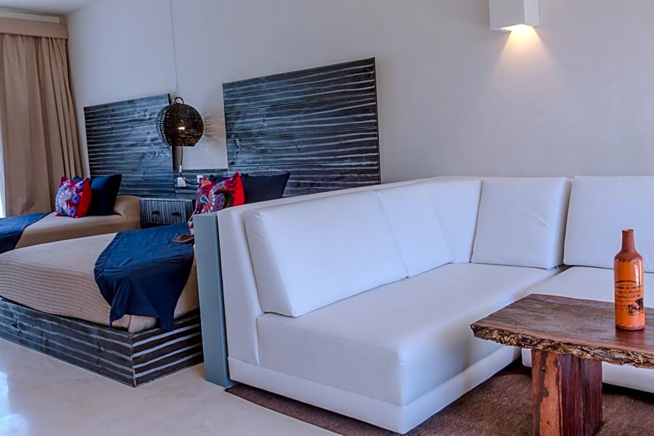Alma De Flores Private Pools Suites
