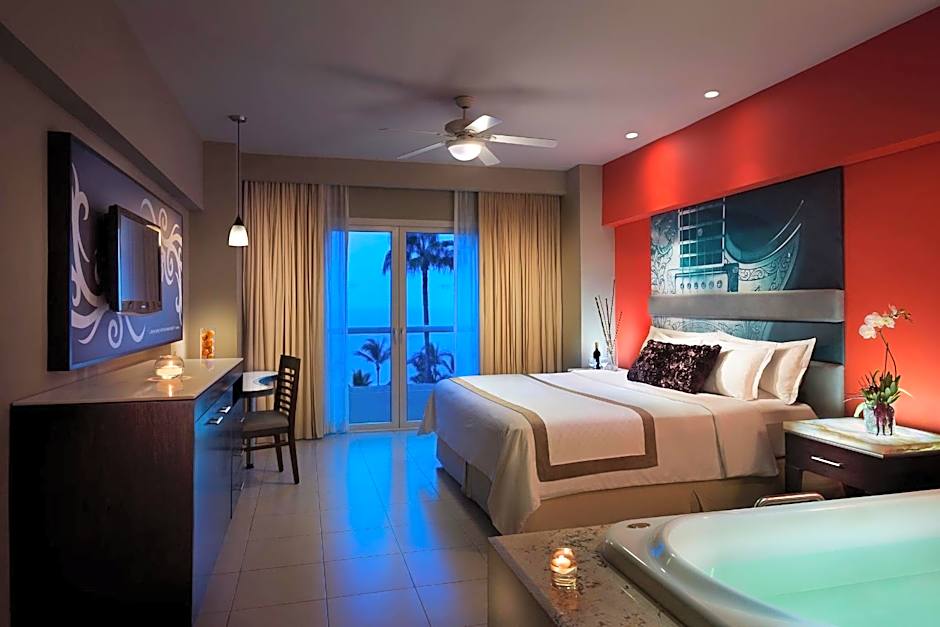 Hard Rock Hotel Vallarta - All Inclusive