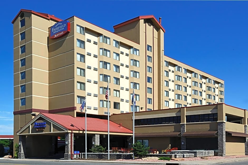 Fairfield Inn & Suites Denver Cherry Creek – Denver, CO