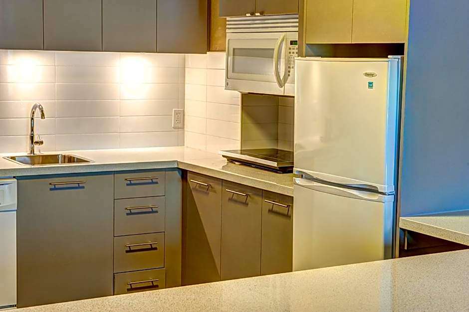 Radisson Hotel & Suites Fort Mcmurray