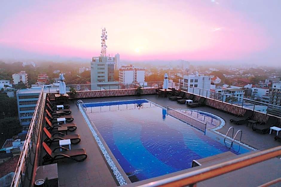 Pearl Grand By Rathna