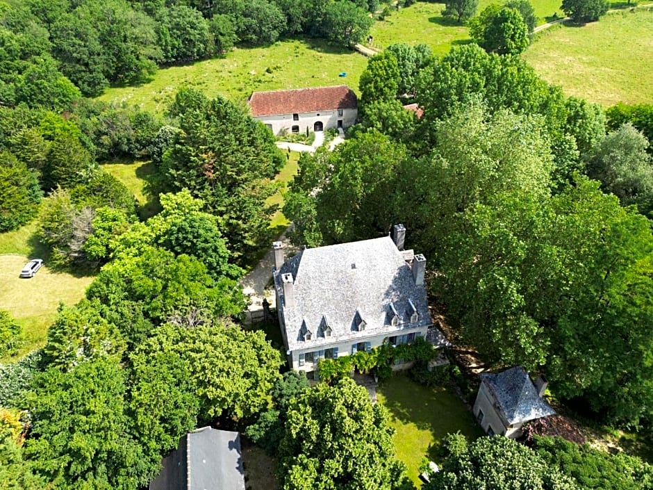 Chateau Mas de Pradie B&B Fountain view room