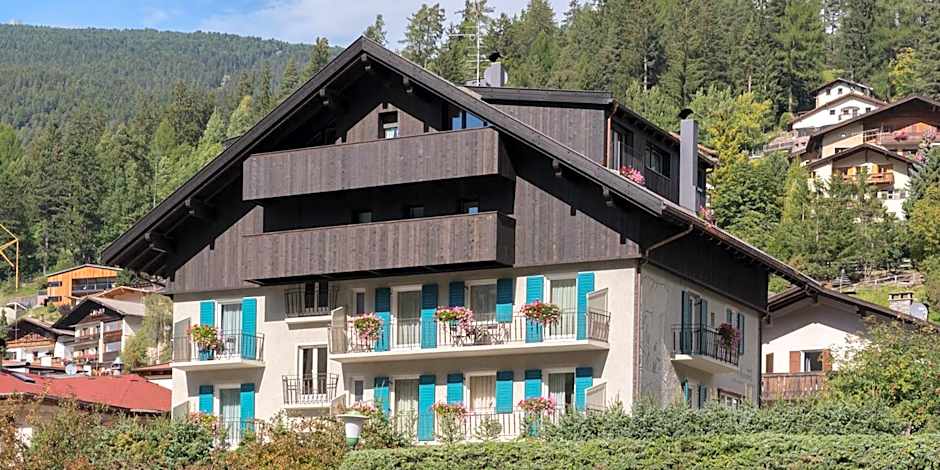 Hotel Garni Planaces