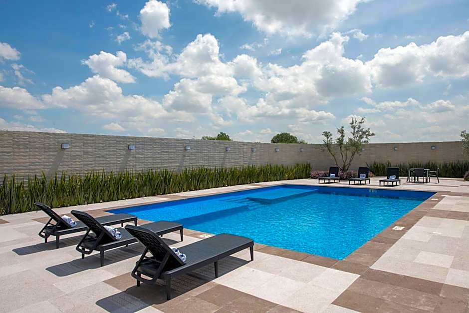 Courtyard by Marriott San Luis Potosi, Los Lagos