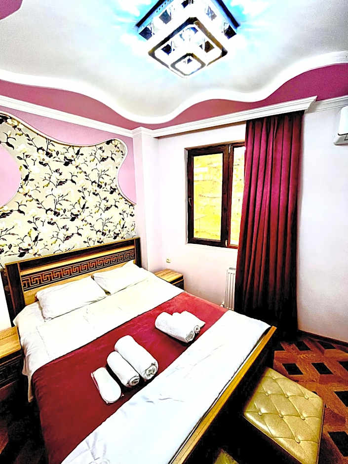 Georgian Palace Hotel