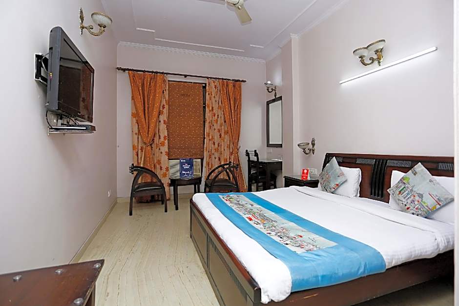 Photo 1 of 4 of Classic 1 Double Bed or 1 Twin Bed