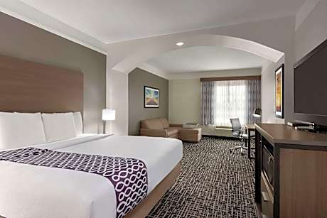 King Suite with Sofa Bed - Non-Smoking