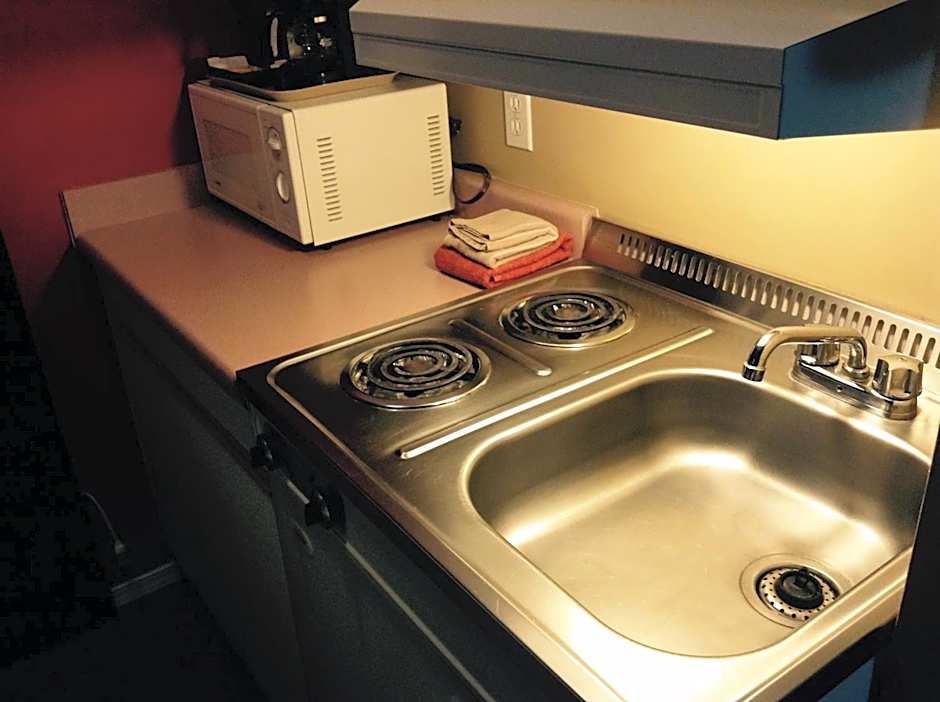 Super 8 by Wyndham West Kelowna BC