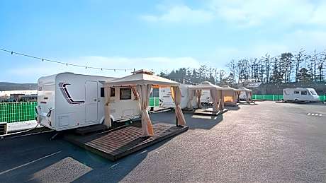 Yongin Everbay Caravan Pension
