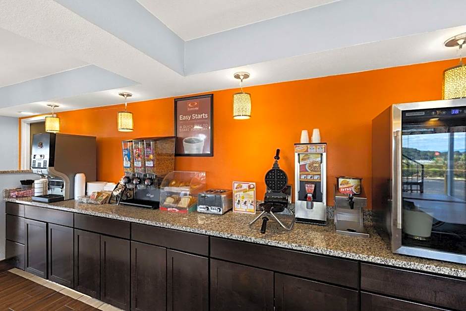 Econo Lodge White Pine Morristown I-81 & I-40 Split