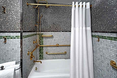 Standard Room, 1 King Bed (Mobility/Hearing Accessible, Tub)