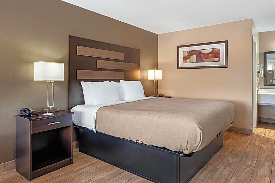 Quality Inn & Suites