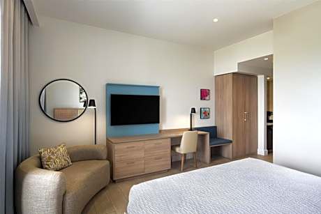 King Room with City View