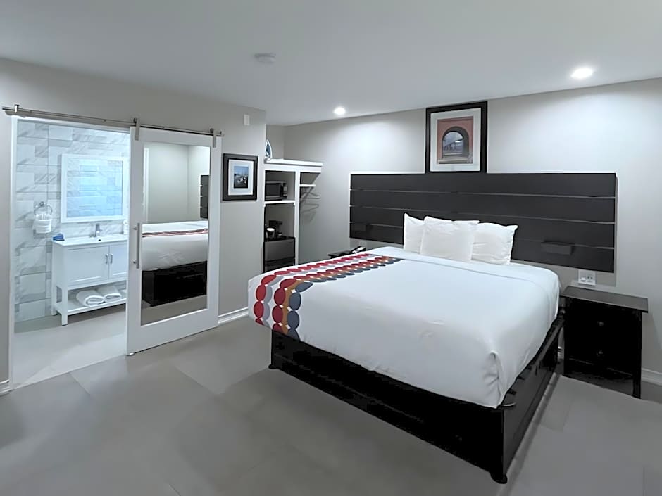 Inn By the Bay Monterey