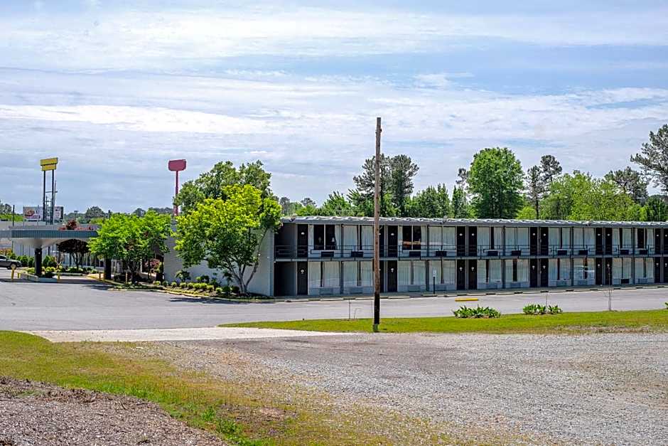 Masters Inn Selma Smithfield I-95 By OYO