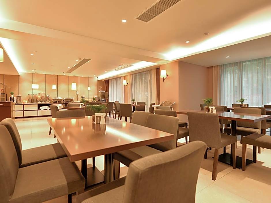 Home Inn Shanghai XuJiaHui – Shanghai, DC