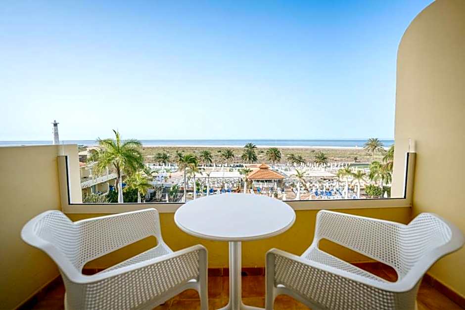 R2 Buganvilla Hotel & Spa