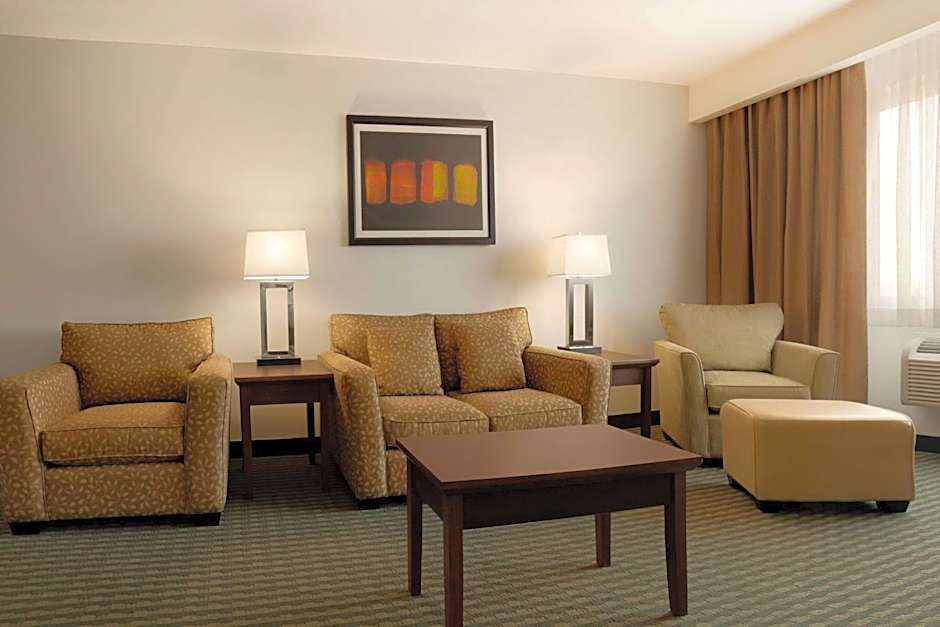 Travelodge by Wyndham Weyburn